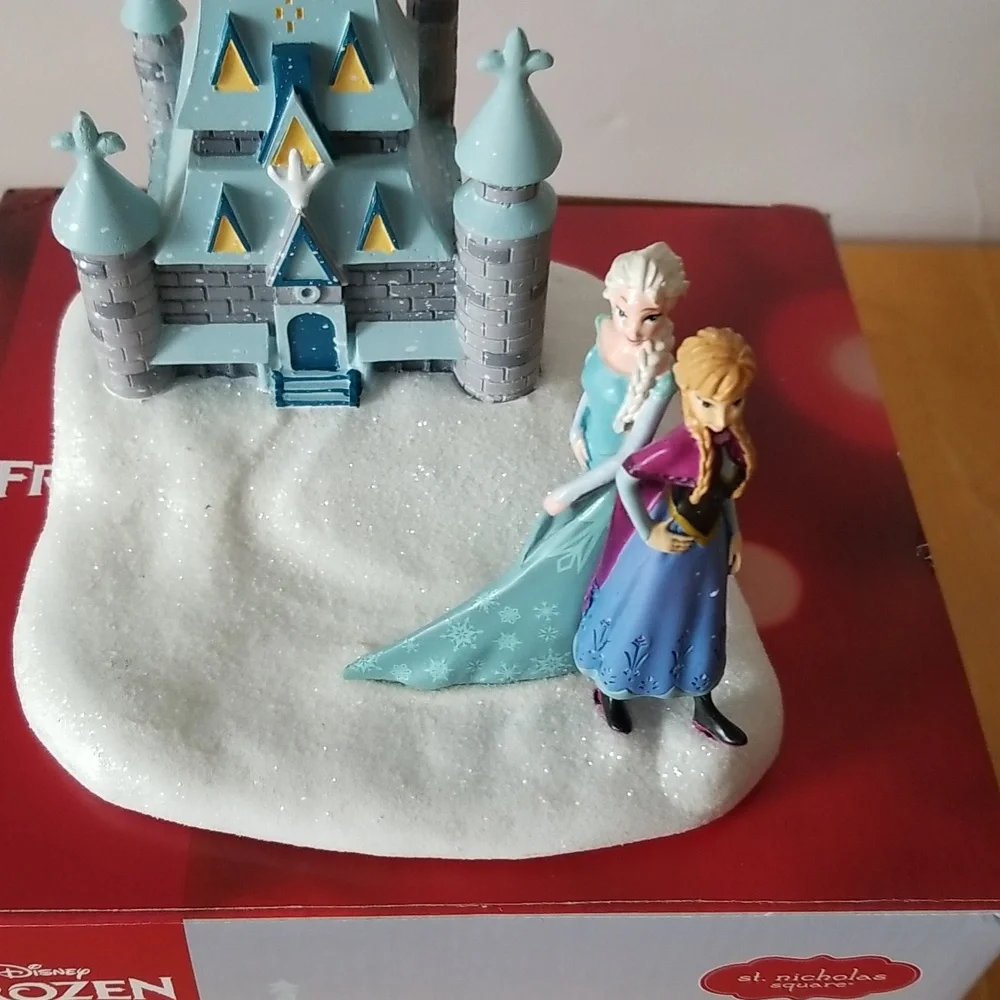 Disney's Frozen Elsa & Anna Castle Accessory Decor